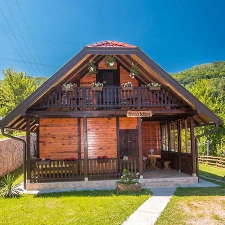 Сasa de vacaciones Brvnara Sofiana Bajina Basta