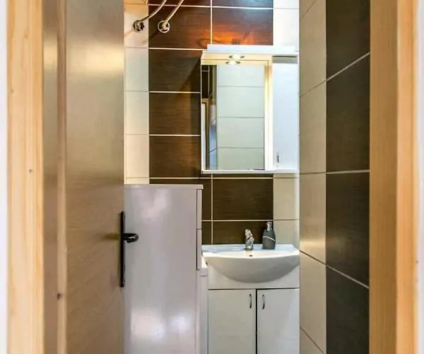 Brvnara Sofiana 度假居 巴伊纳巴什塔