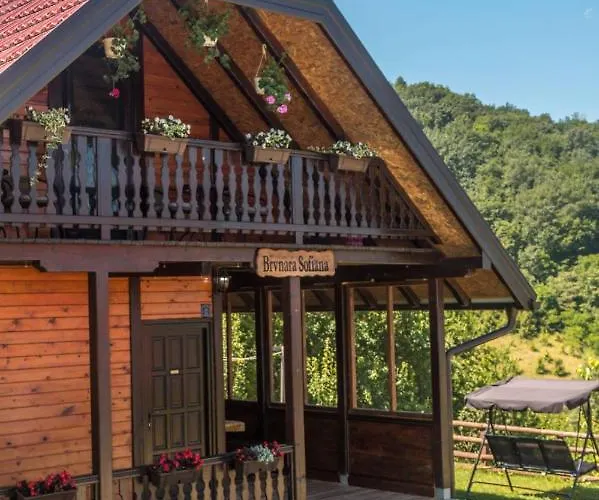 Brvnara Sofiana 度假居 巴伊纳巴什塔